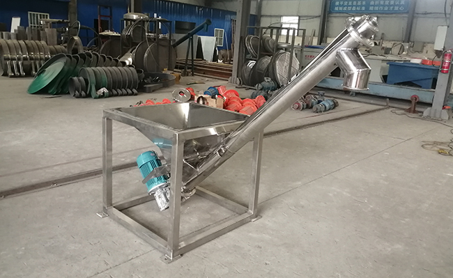 ls螺旋輸送機：型號齊全，結(jié)構(gòu)簡單，占地面積小，輸送能力強。